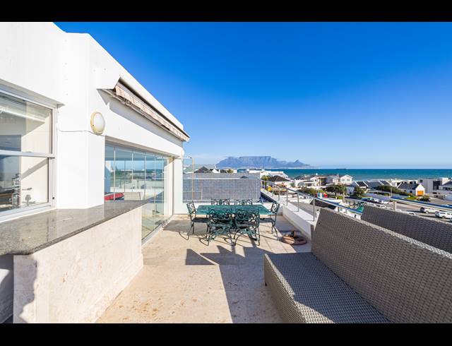 6 BEDROOM HOUSE FOR SALE IN BLOUBERGSTRAND